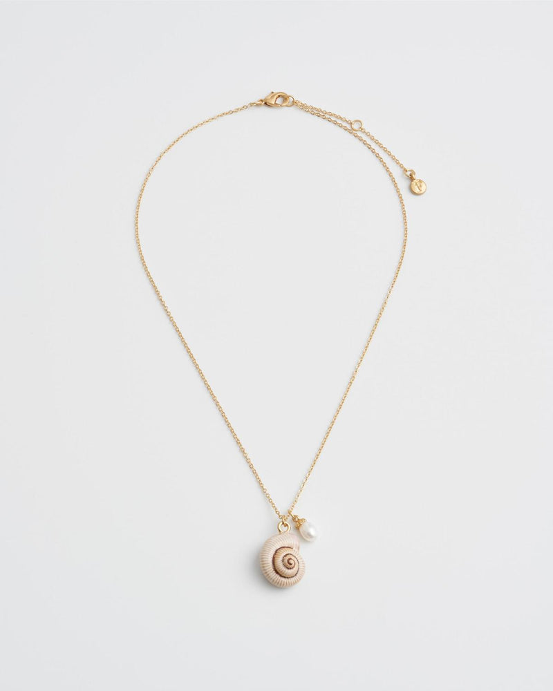 Meeresschneckenhaus- & Perlen-Halskette in Gold