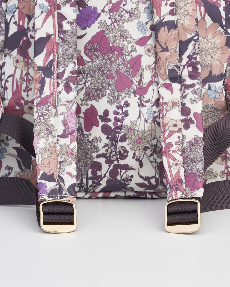 Deco Blooms Rucksack Brombeere